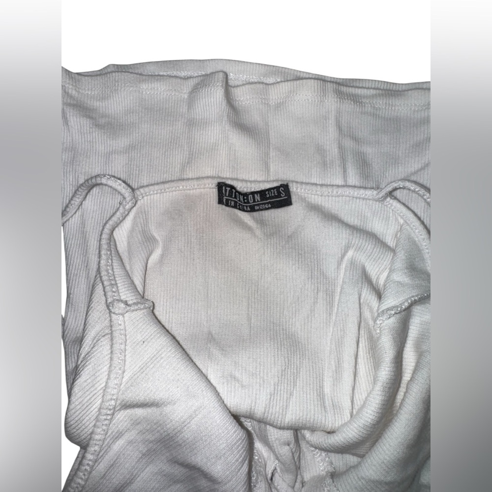 ✨ 5/$30 ✨ Chic‎ White Camisole for Women - Picture 3 of 3